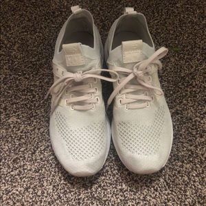 new balance seven new balance seven